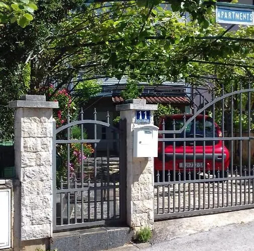 Bella Vista Park View アパート